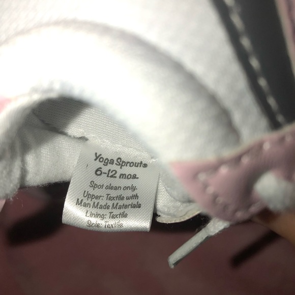 Baby Shoes - Picture 2 of 3